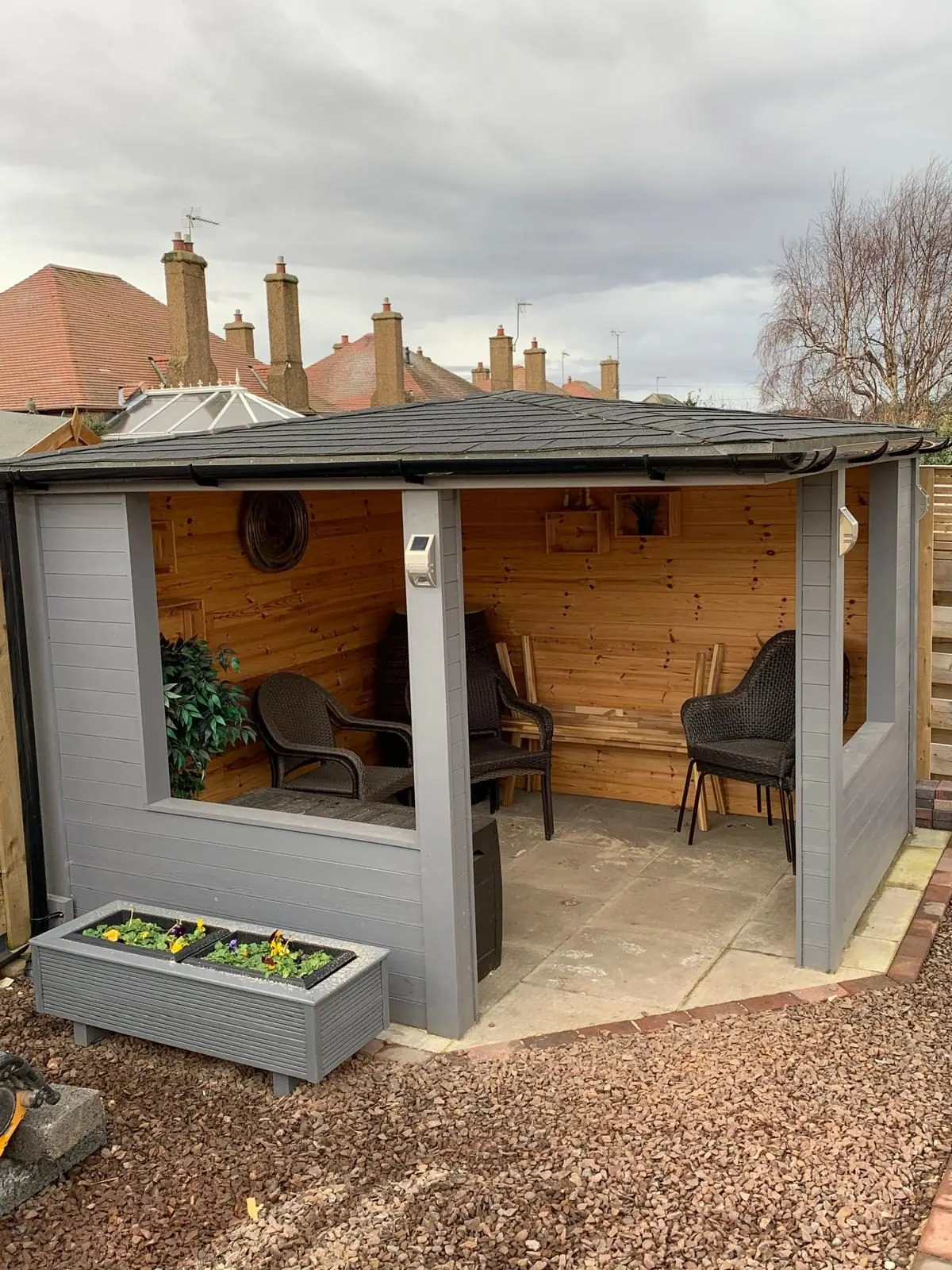 Bespoke timber garden shelter built by PAC Joinery and Building, photo | PAC Joinery and Building project photo 1
